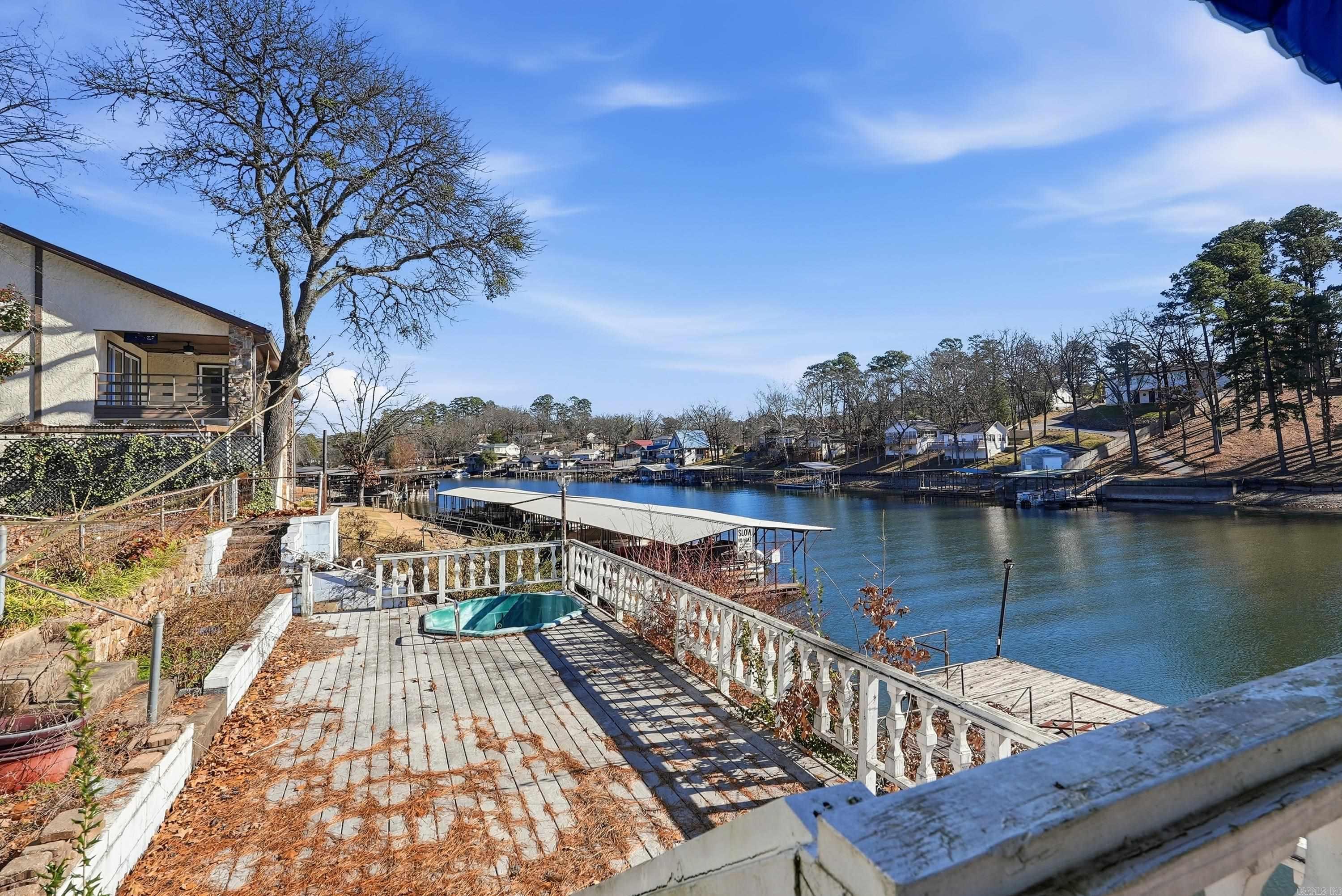 TWIN POINTS - Residential