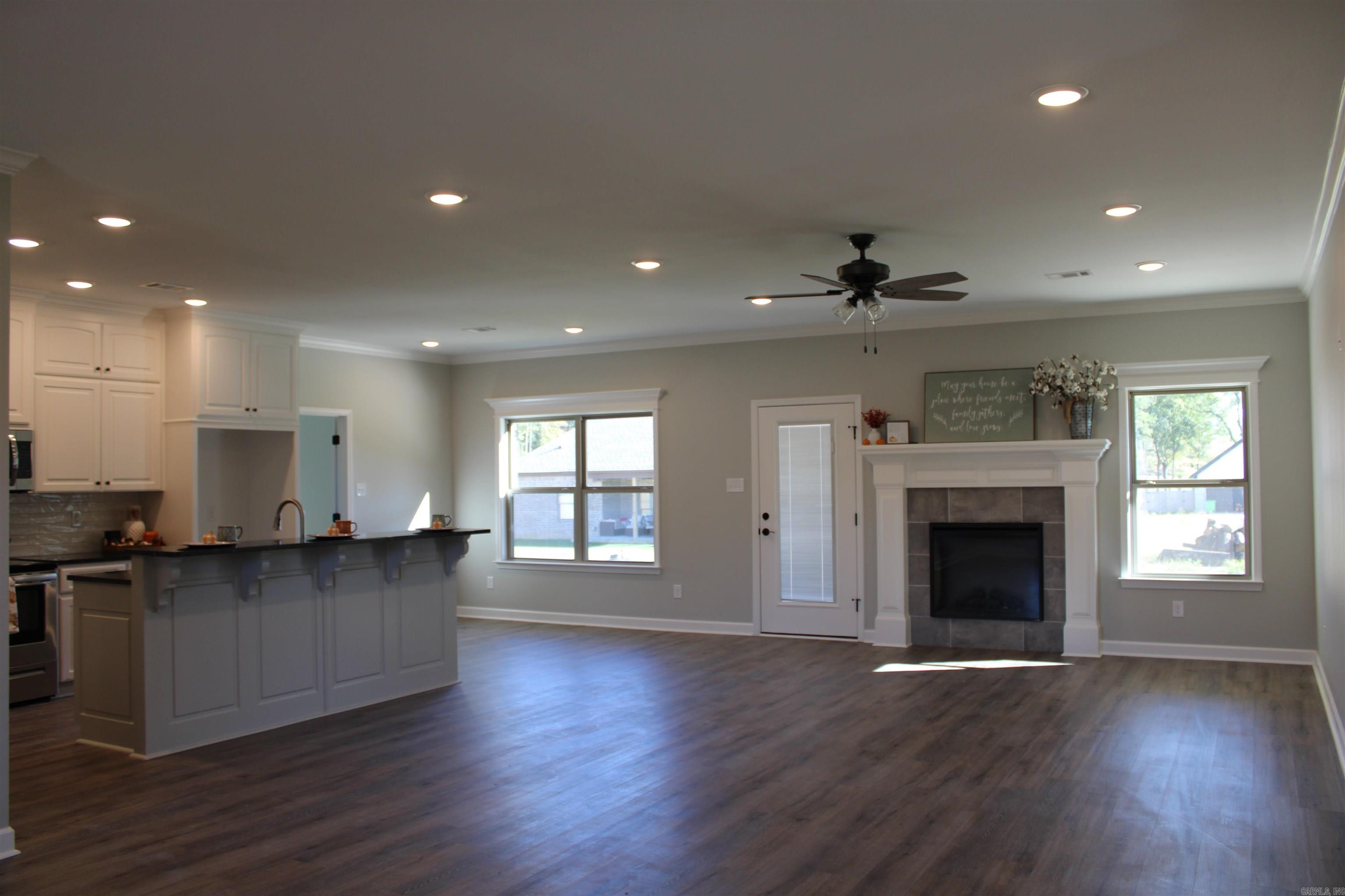 HIDDEN VALLEY ESTATES - Residential