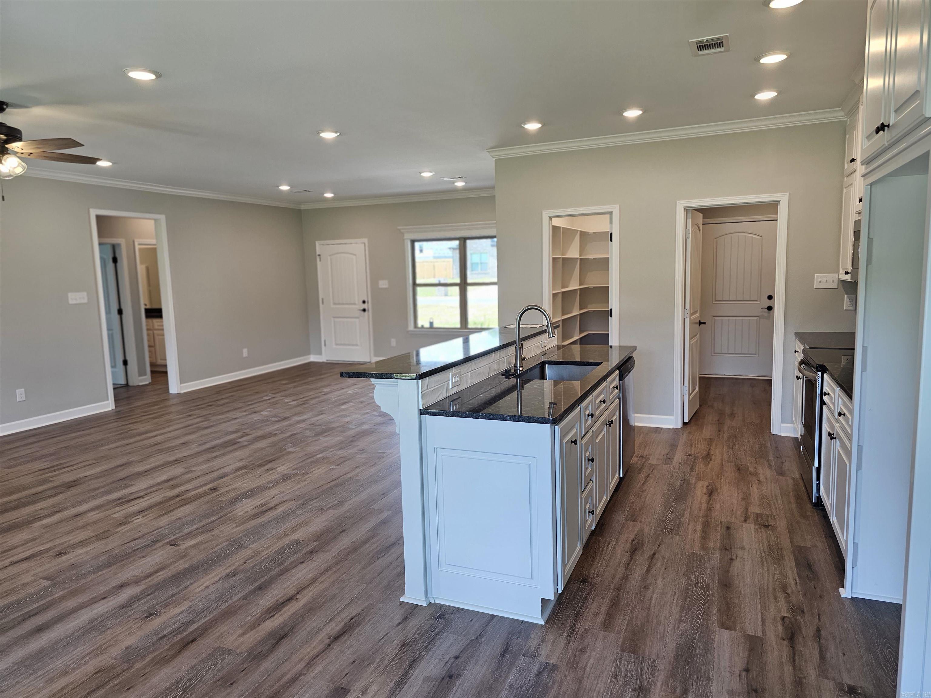 HIDDEN VALLEY ESTATES - Residential