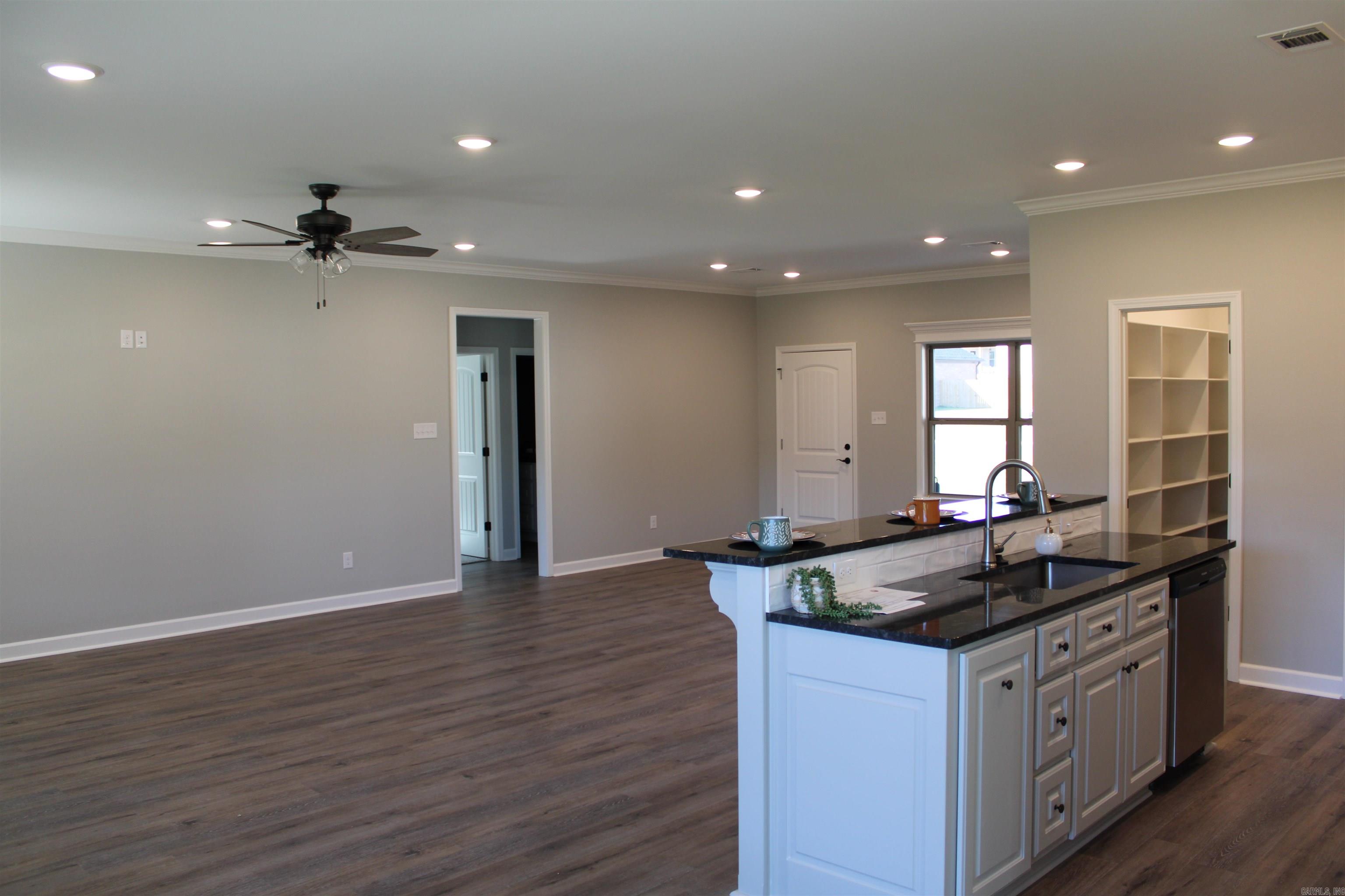 HIDDEN VALLEY ESTATES - Residential