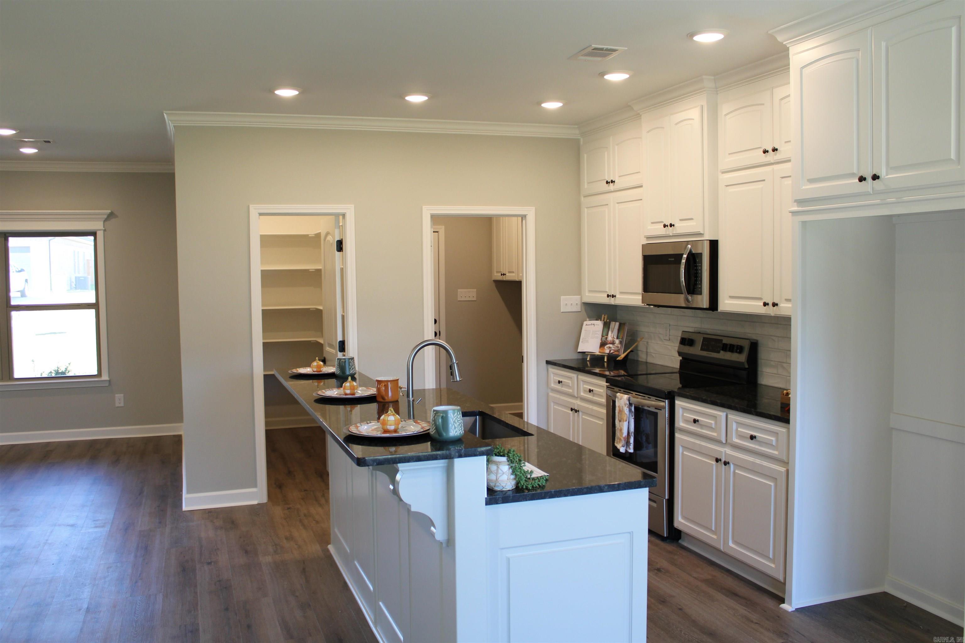 HIDDEN VALLEY ESTATES - Residential