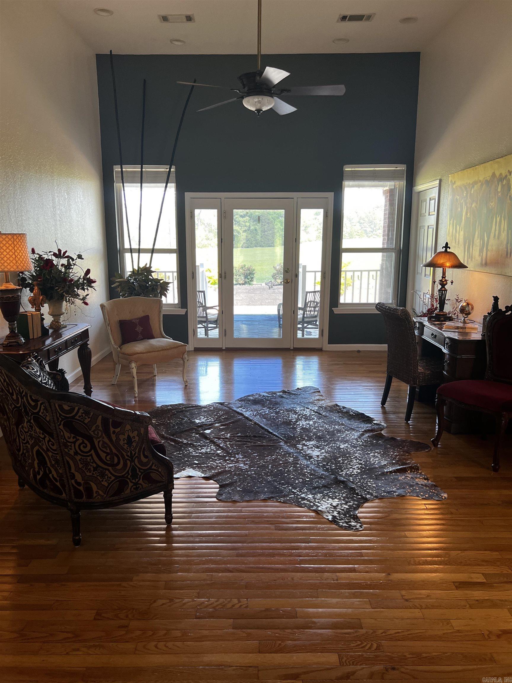 Lamar - Residential