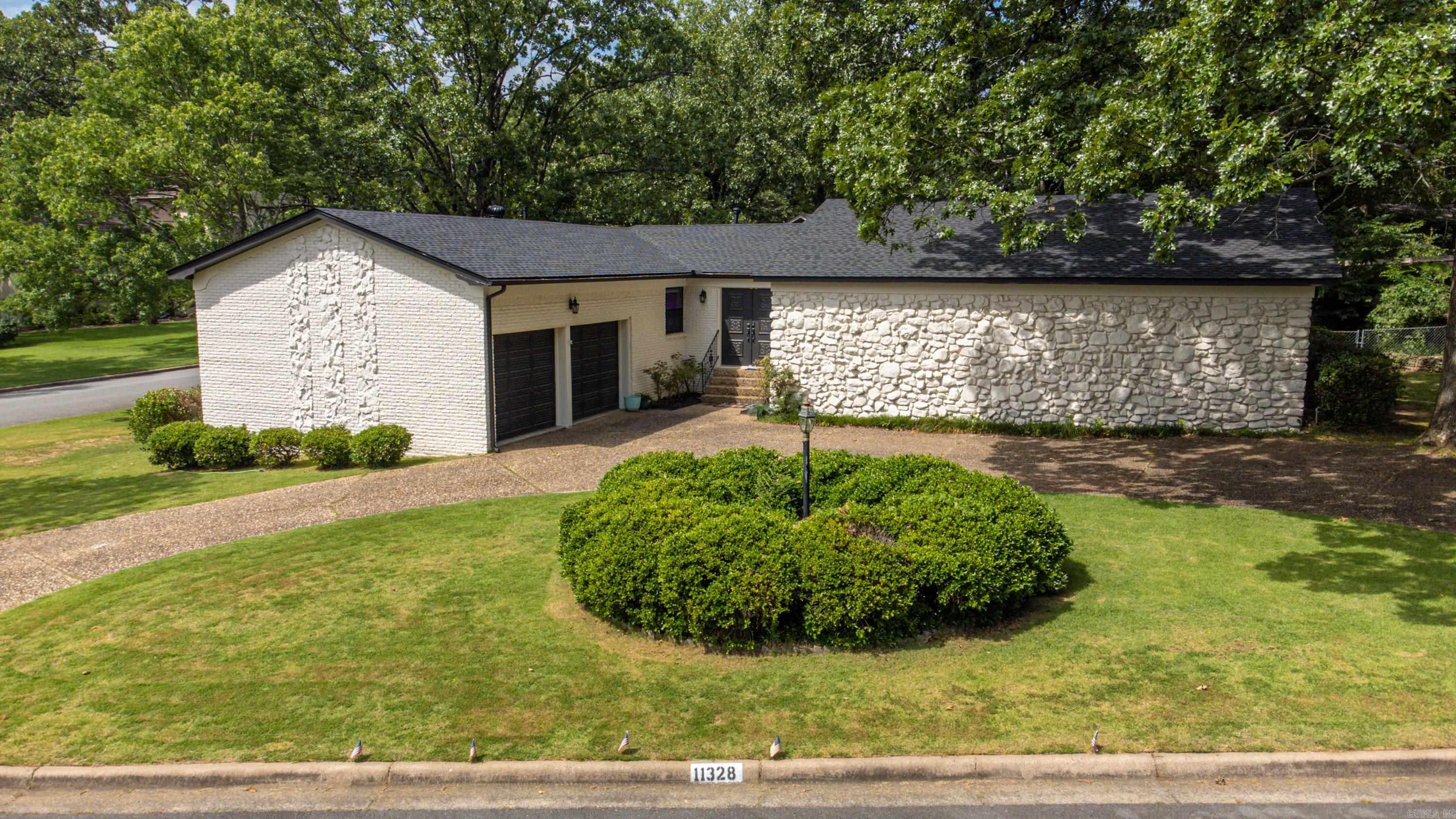 Don't miss out on this wonderful opportunity to live in Pleasant Valley! This beautiful one level corner lot home has so much to offer! The exterior was painted a year ago. There is a brand new roof in May 2024, newer hot water heater and newer widows. The great room is open to the kitchen and dining area to create a great space for entertaining and hanging out with family and friends. Bathroom has been newly updated. The outside has a circle driveway, mature trees, large deck and plenty of yard space. FANTASTIC NEIGHBORHOOD with two Pleasant Valley neighborhood pools, playground/picnic areas, & clubhouse plus a great parklike sidewalk for running/walking! Agents see remarks!!