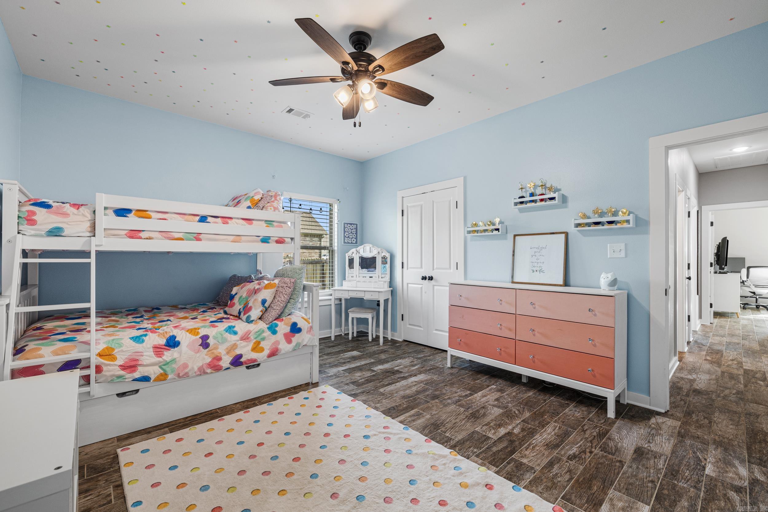 MOUNT TABOR ESTATES - Residential