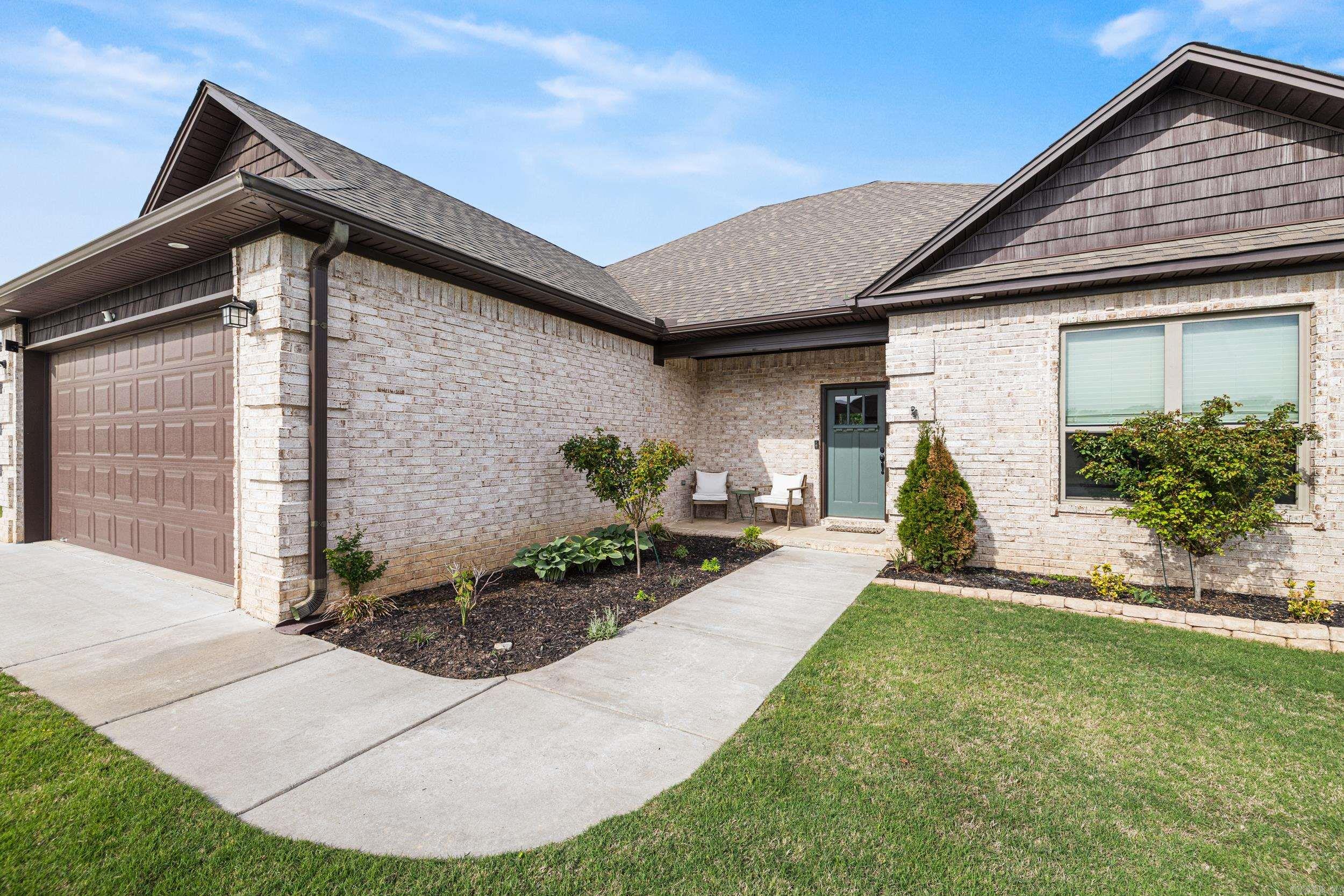 MOUNT TABOR ESTATES - Residential