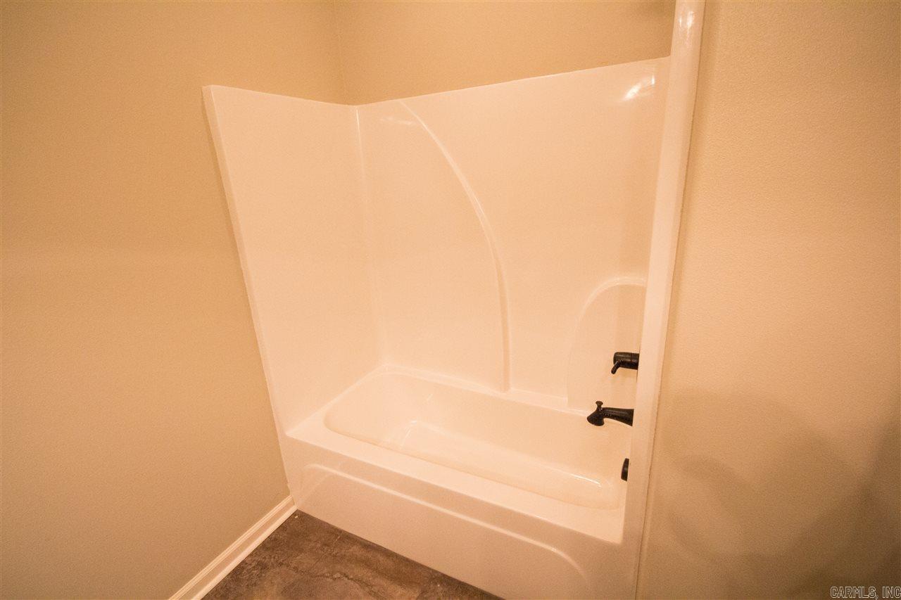 COUNTRY CLUB OF ARK THE - Residential