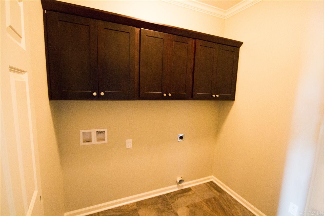 COUNTRY CLUB OF ARK THE - Residential