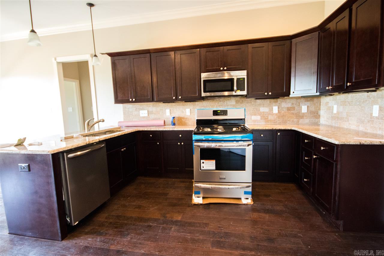 COUNTRY CLUB OF ARK THE - Residential