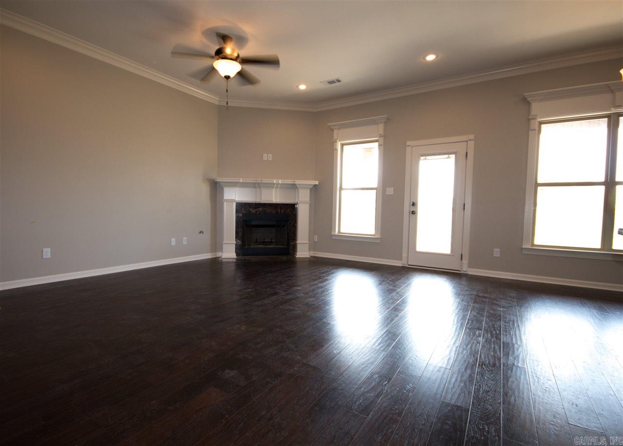 COUNTRY CLUB OF ARK THE - Residential