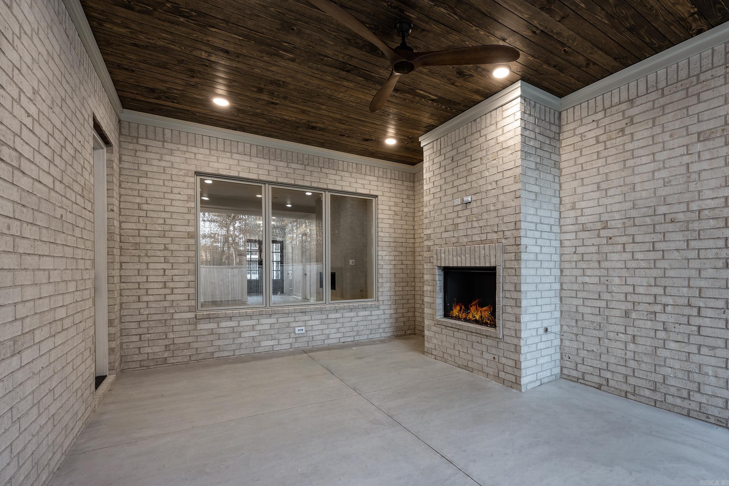 CHENAL VALLEY MEREVILLE PLACE - Residential