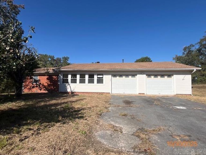 Located off of Main St/North Stagecoach Rd features this 4br/2.5ba brick/frame combo home with enclosed double garage. the split floorplan with the primary bedroom its in-suite bathroom is one of the nice feature. The Den with a fireplace is a nice bonus. The following flood zone information has been obtained for the property. Flood Zone Designation: X.  property was built prior to 1978 possible lead base paint exist. Seller does not pay customary closing costs: including title policy, escrow fees, survey or transfer fees. Proof of funds required on cash transactions Lender Pre-Approval letter for financed offers dated within last 30 days). Seller is Secretary of Veterans Affairs. This property may qualify for Seller Financing (Vendee). Property sold As Is.