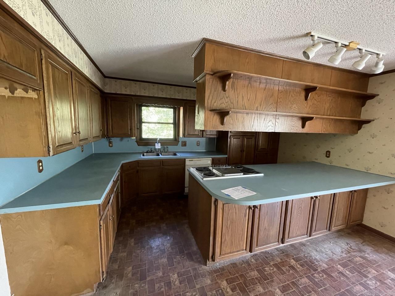 Saline - Residential