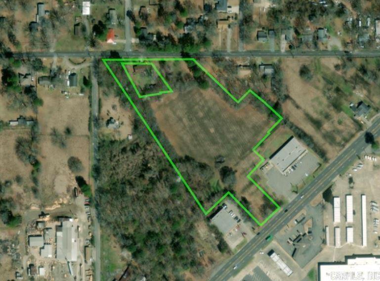 Excellent commercial property with frontage on Camden Rd. and Faucett Rd. High visibility.