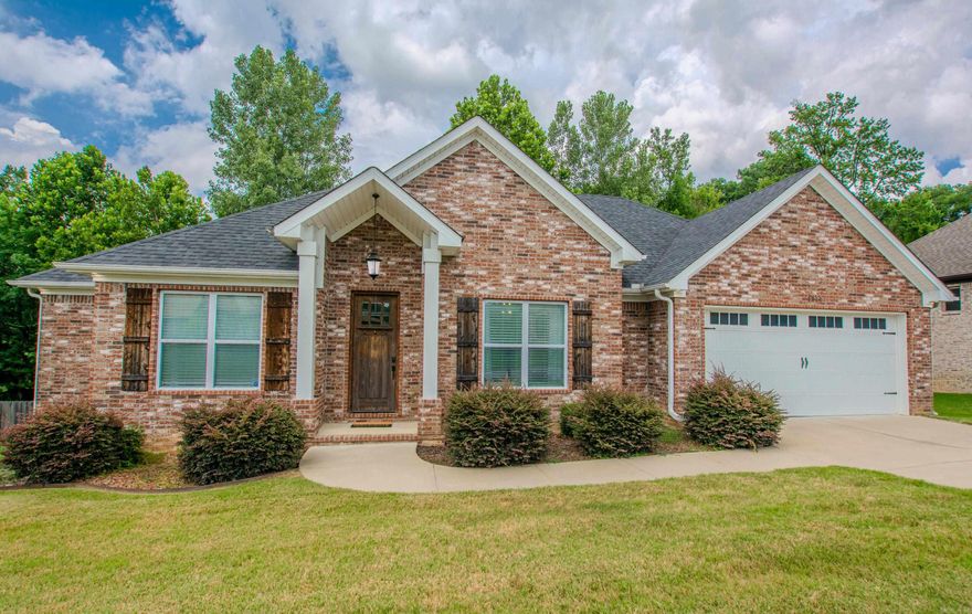 Beautiful home located in The Woodlands less than 2 miles to I-30. This 3 bedroom 2 bath home has an open floor plan with granite throughout. Family dining room and breakfast room open to living area with breakfast bar. Enjoy your leisure time on the spacious covered deck that is open to living area and primary suite. Home is located in a cul-de sac and comes with a Neighborhood pool, pavilion, playground, & a 3 mile walking track.