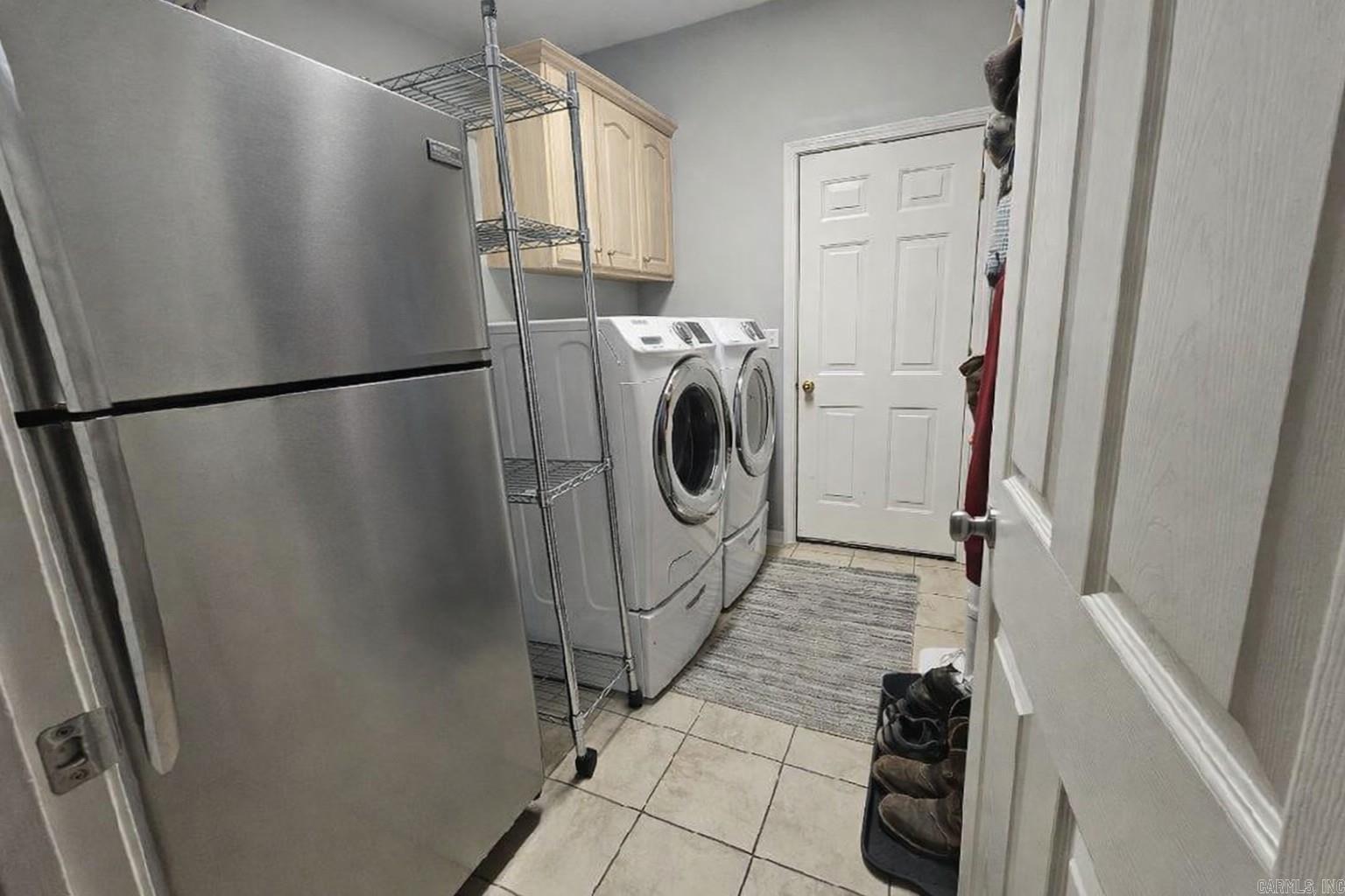 MOUNTAIN AIRE EAST - Residential