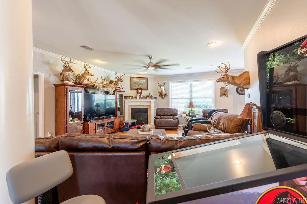 MOUNTAIN AIRE EAST - Residential