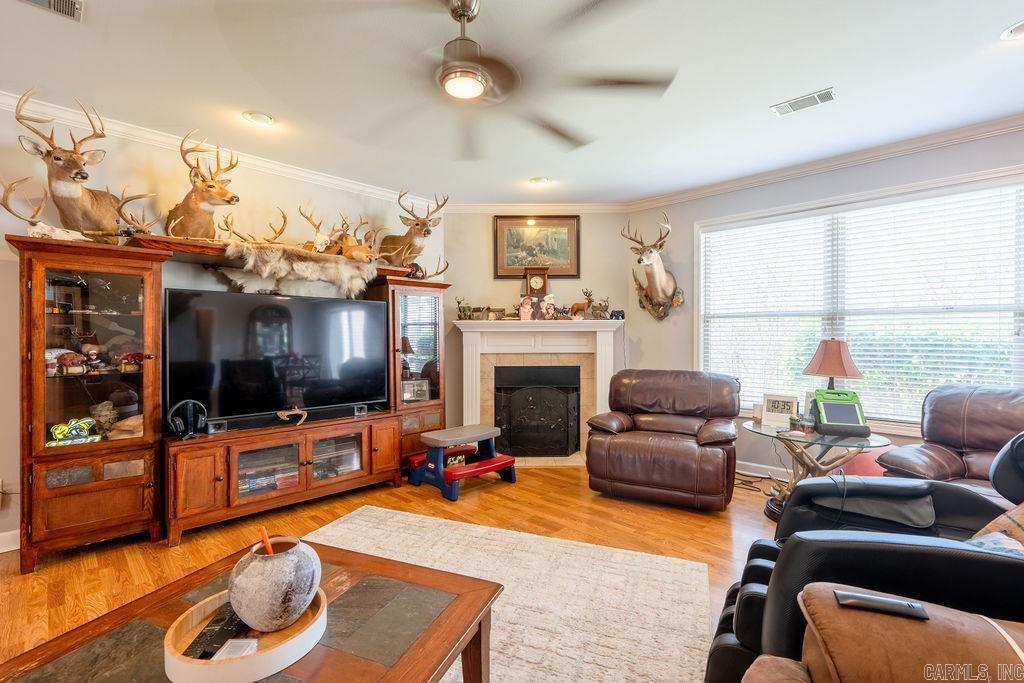 MOUNTAIN AIRE EAST - Residential