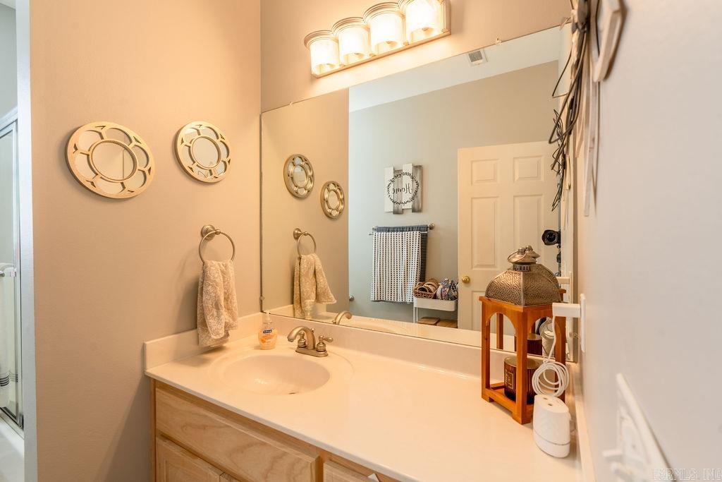 MOUNTAIN AIRE EAST - Residential