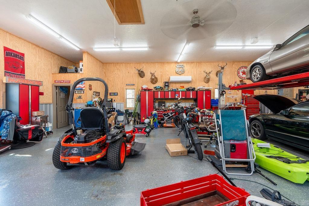 MOUNTAIN AIRE EAST - Residential