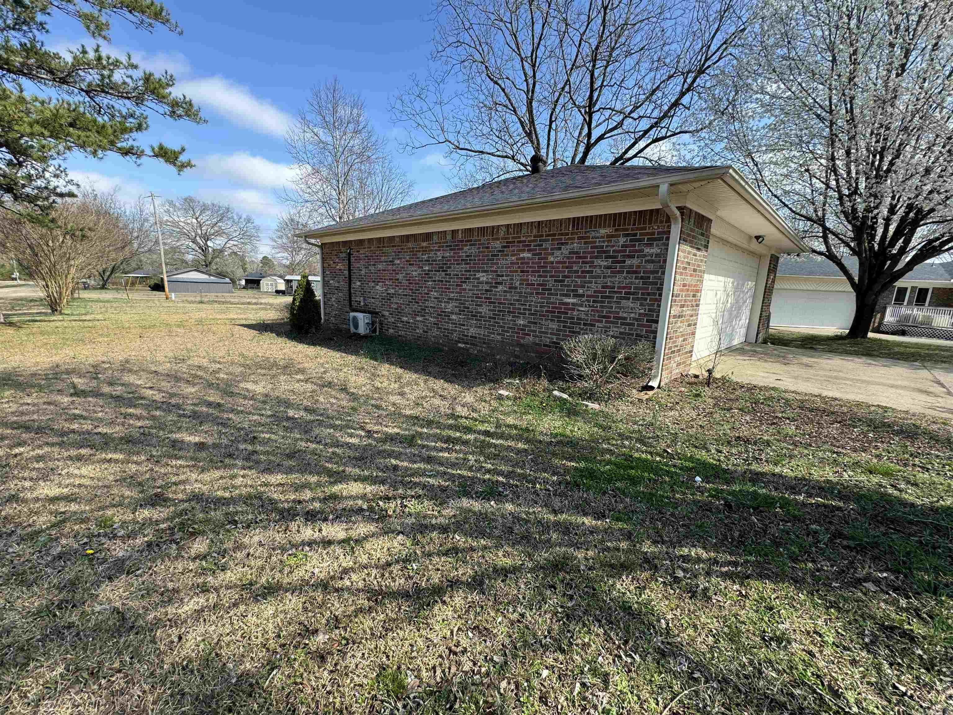 HOLLYWOOD - Residential