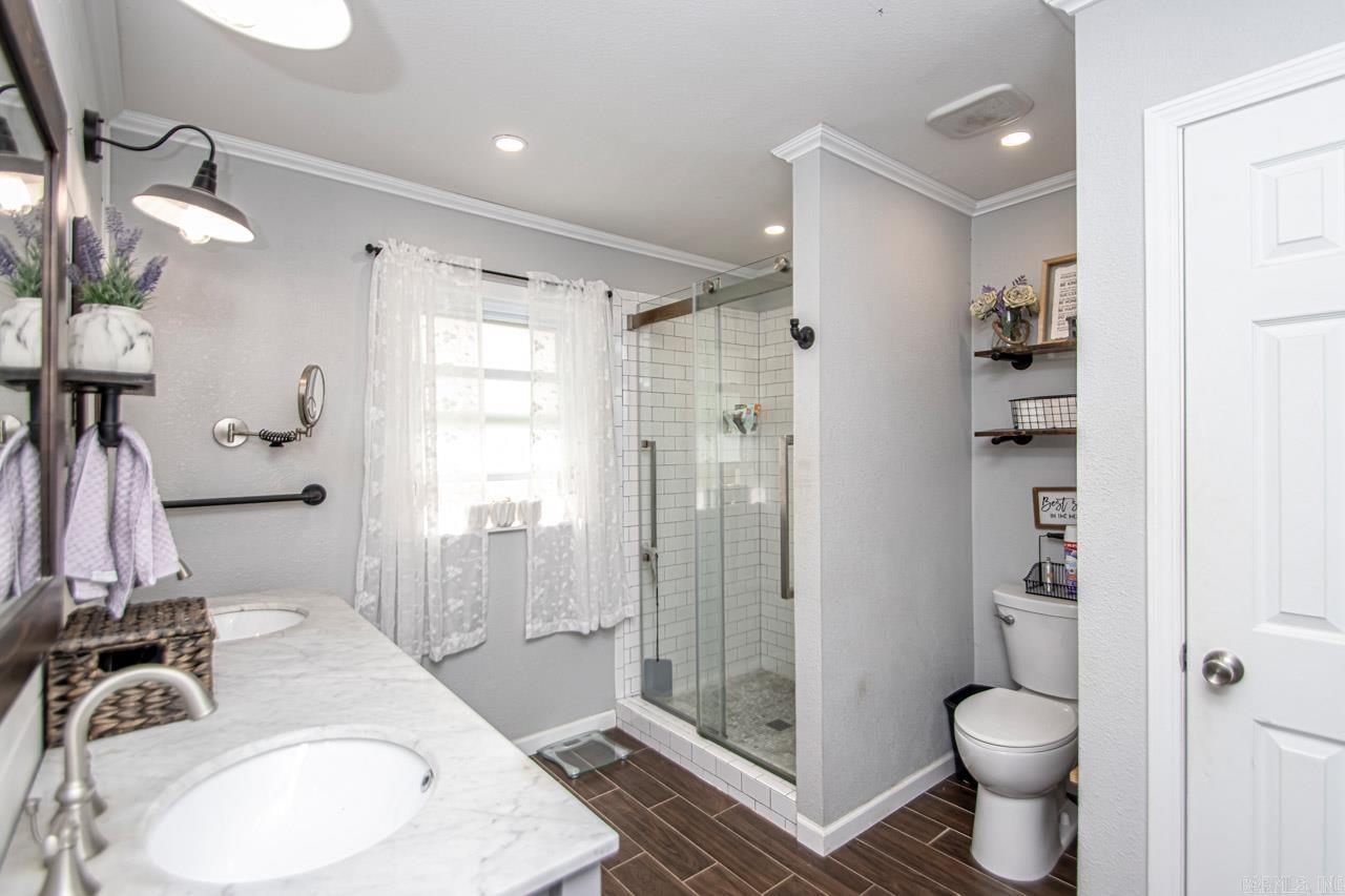 HOLLYWOOD - Residential