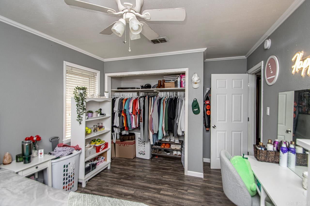 HOLLYWOOD - Residential