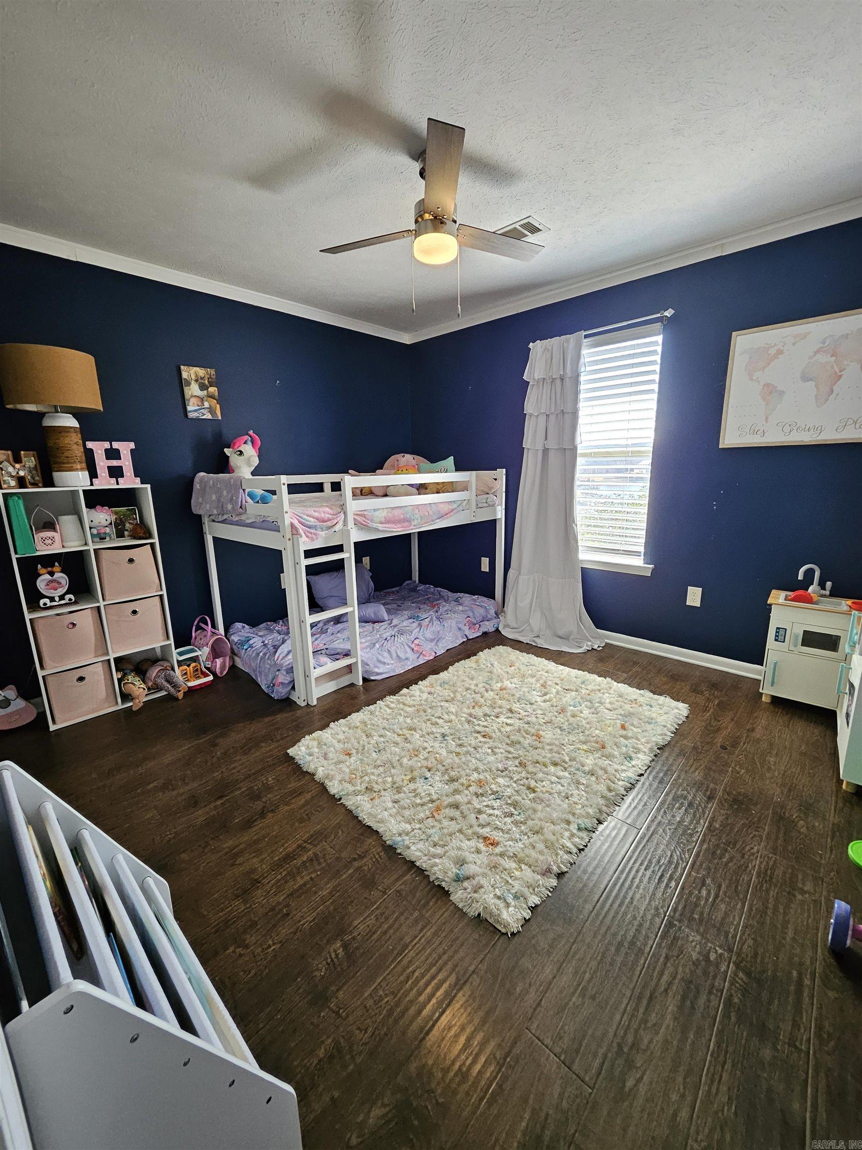 WILHELMINA COVE - Residential