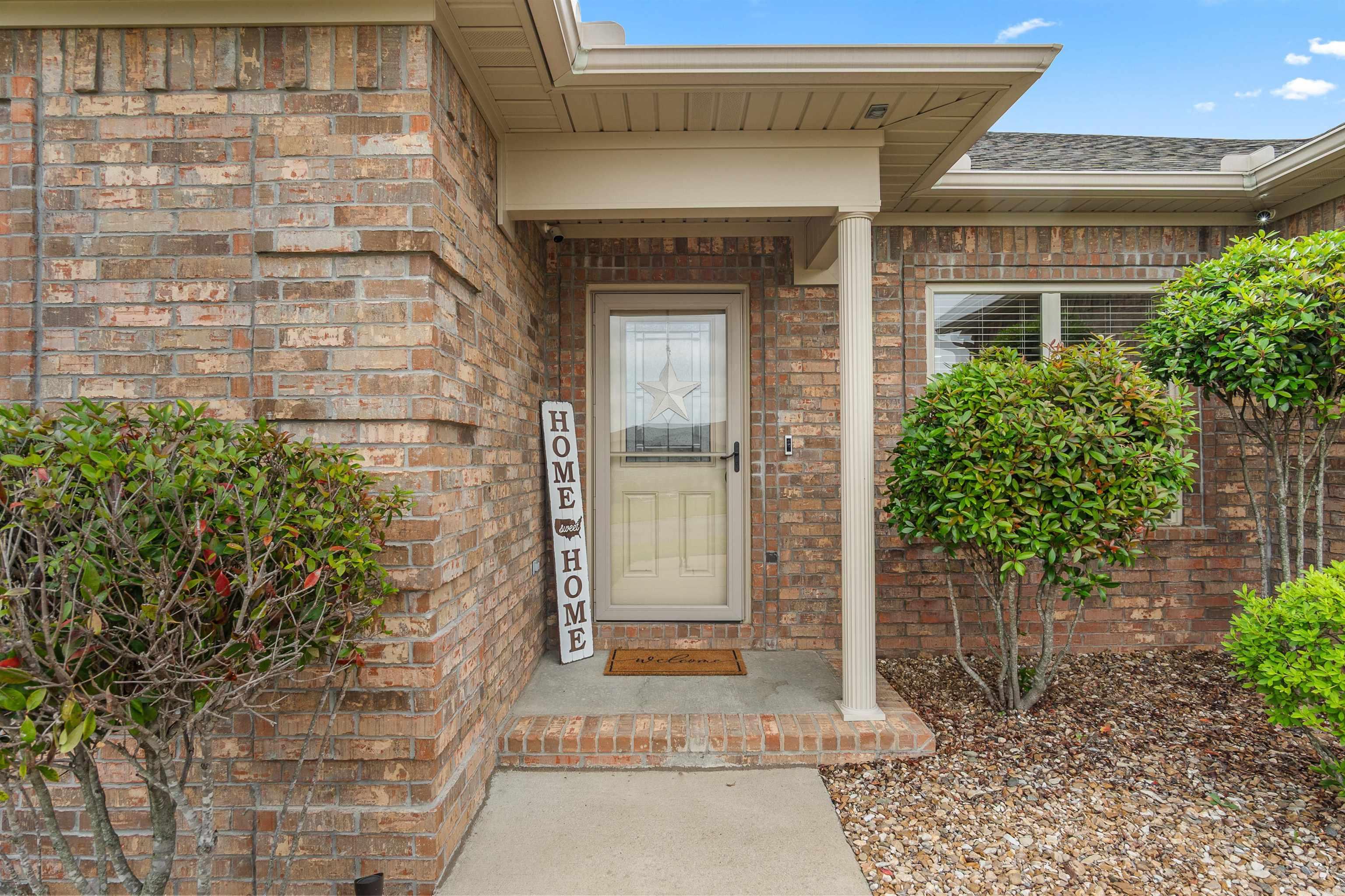 HUNTINGTON PLACE - Residential