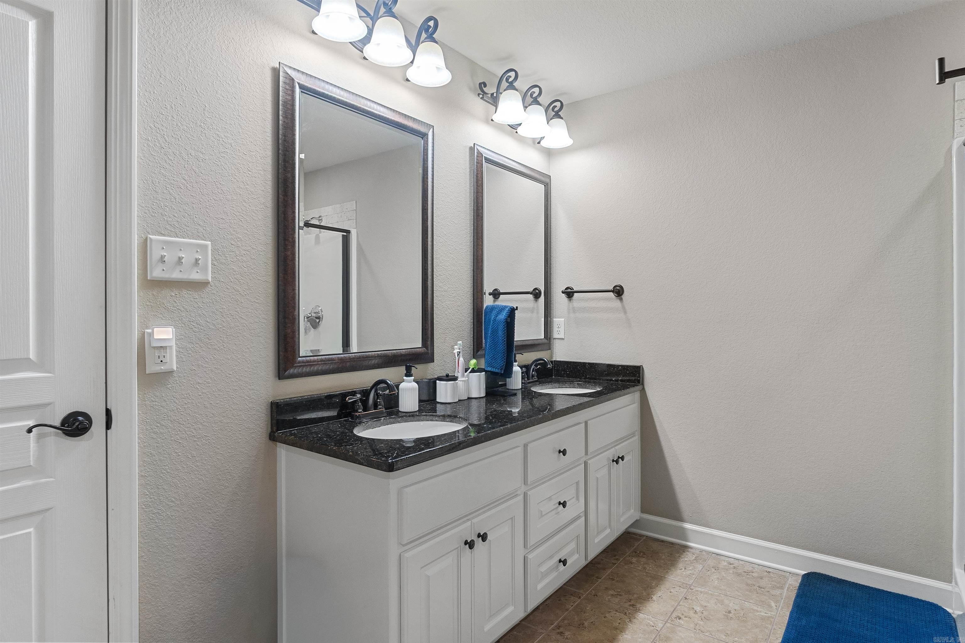 HUNTINGTON PLACE - Residential