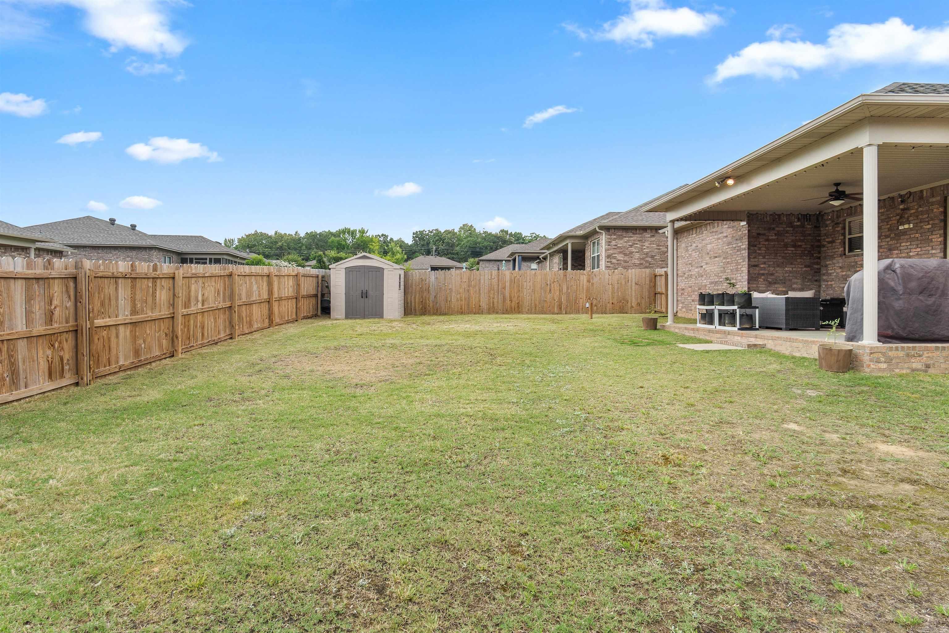 HUNTINGTON PLACE - Residential