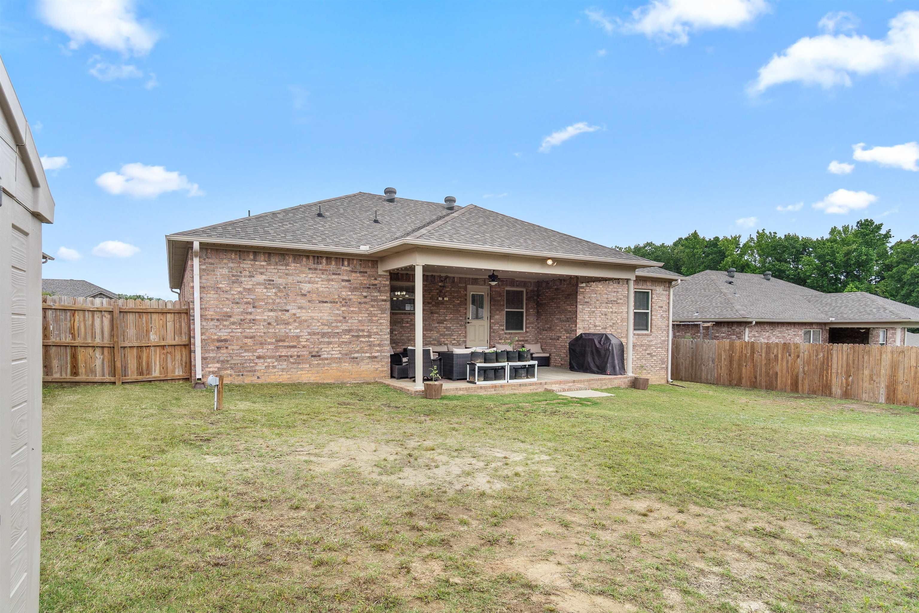 HUNTINGTON PLACE - Residential