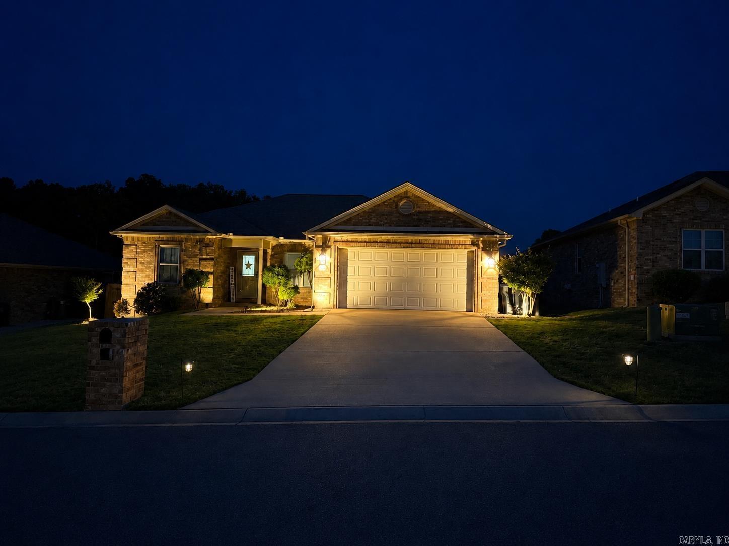 HUNTINGTON PLACE - Residential