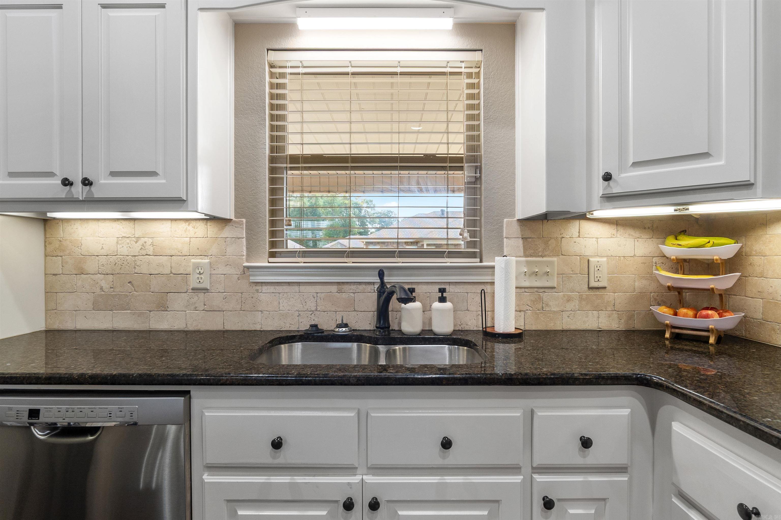 HUNTINGTON PLACE - Residential