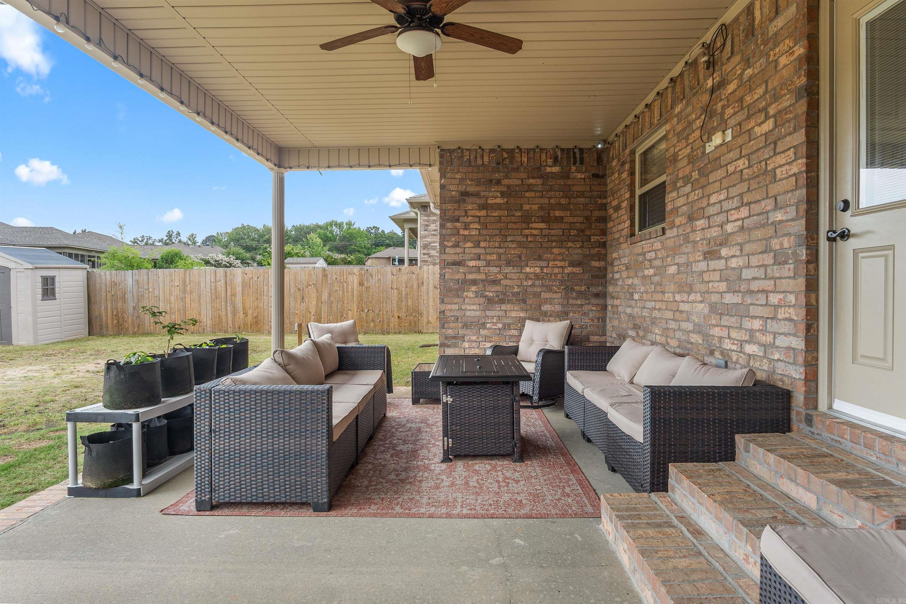 HUNTINGTON PLACE - Residential