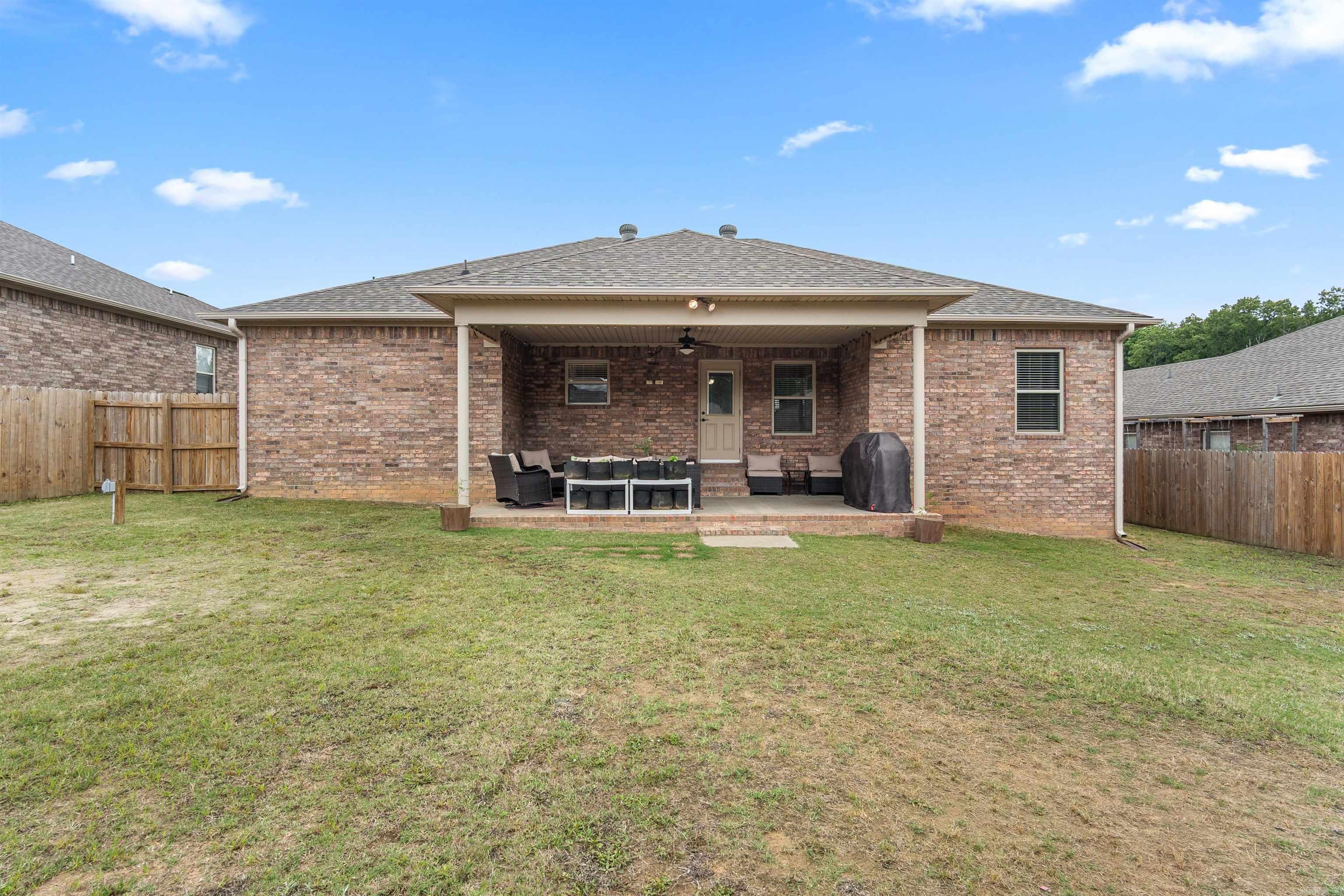 HUNTINGTON PLACE - Residential