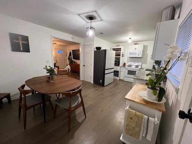 CONWAY MANOR - Residential