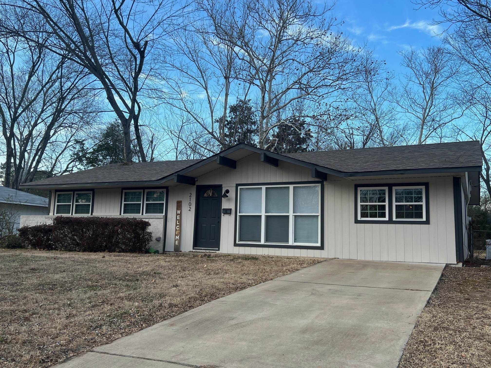 CONWAY MANOR - Residential