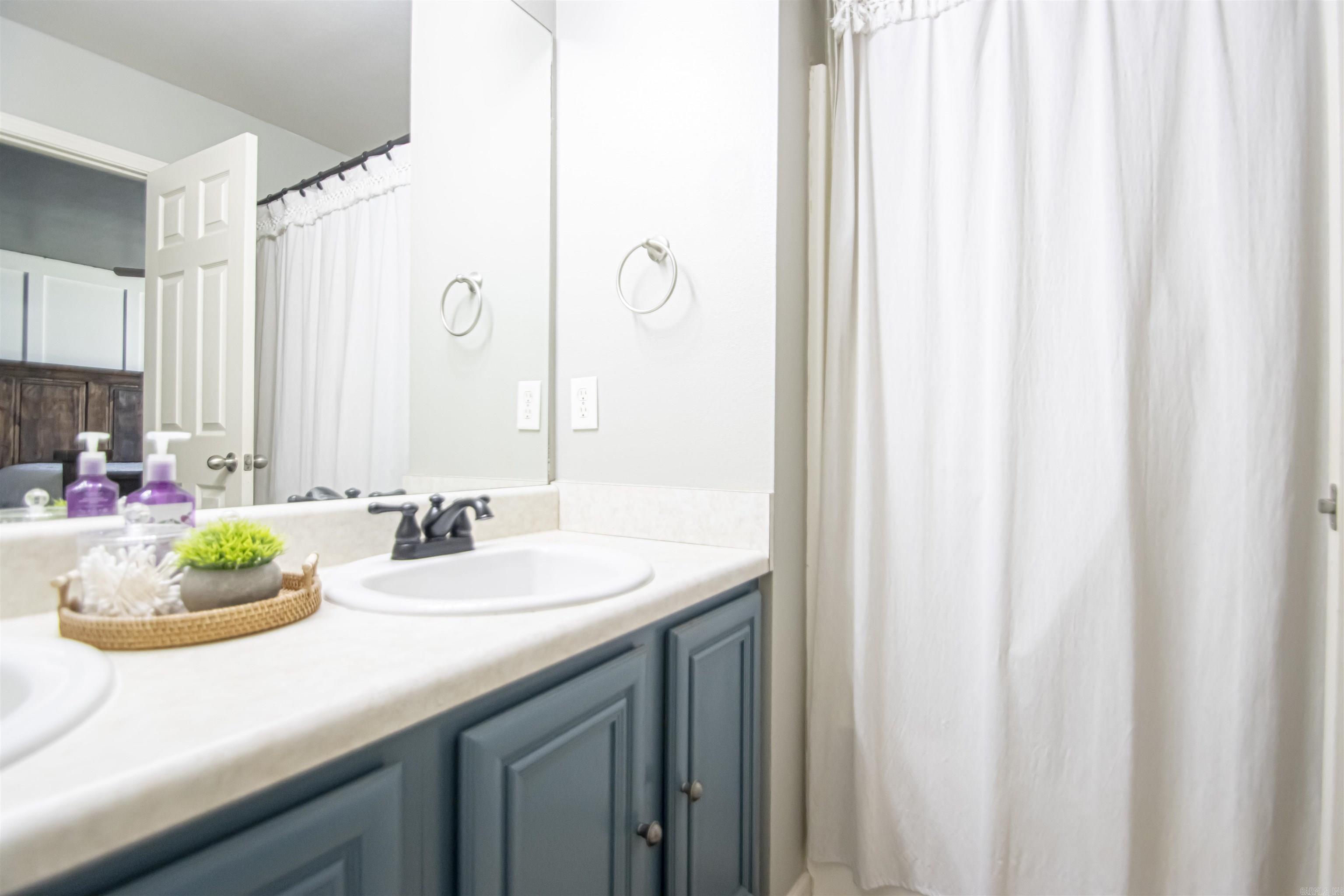 THE MEADOWS @ CENTENNIAL VALLEY - Residential