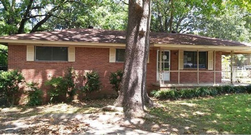 All brick home on tree shaded lot with huge back deck for entertaining.  Make this 3 bedroom 1.5 bath home yours today.  For information on bidding, Earnest Money procedures and more, visit:  www.HUDHomestore.com .