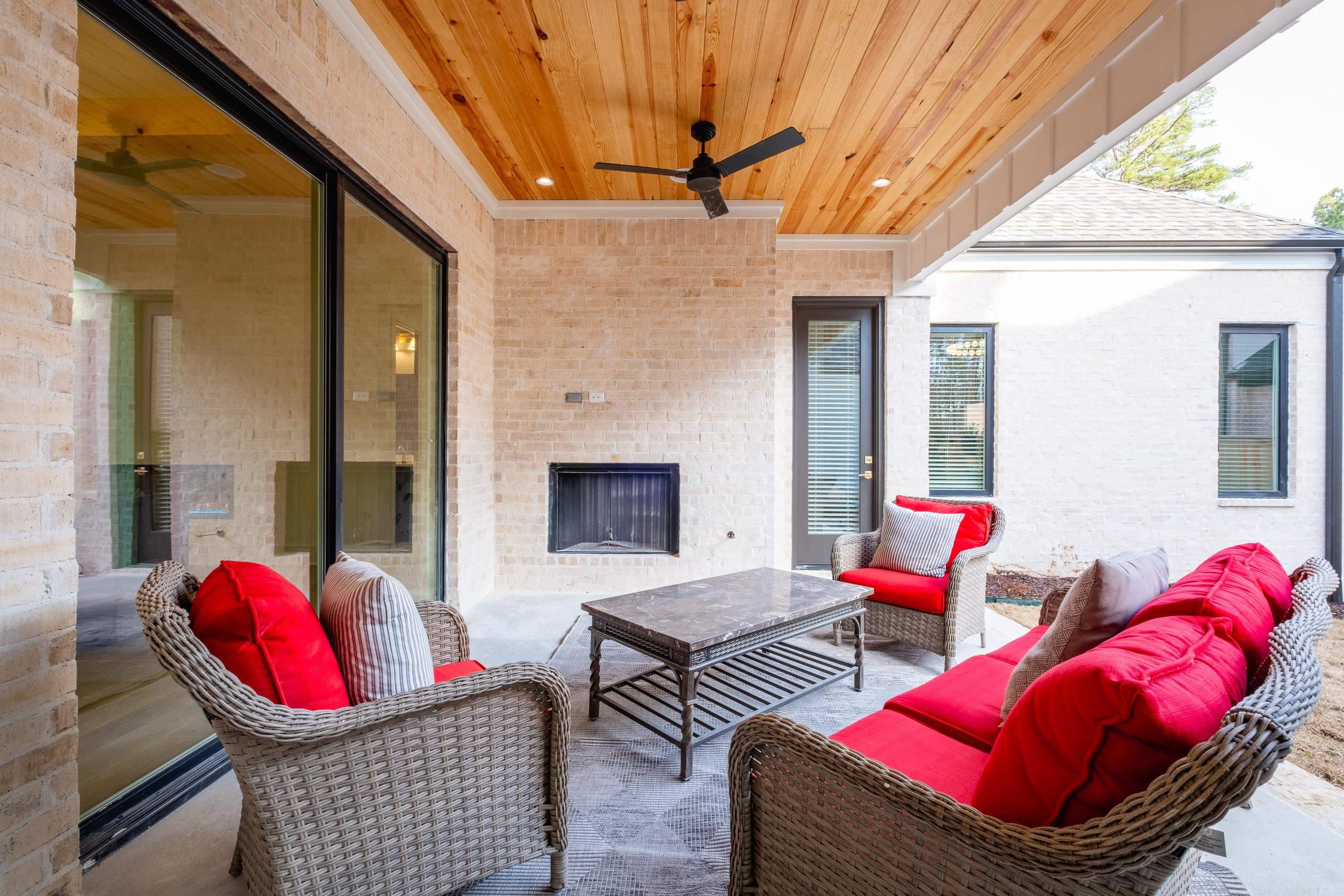 CHENAL VALLEY MEREVILLE PLACE - Residential