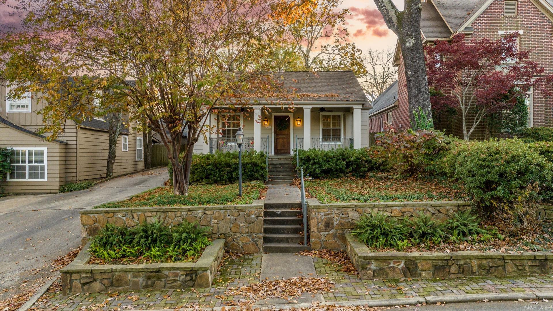 NEWTONS - Residential