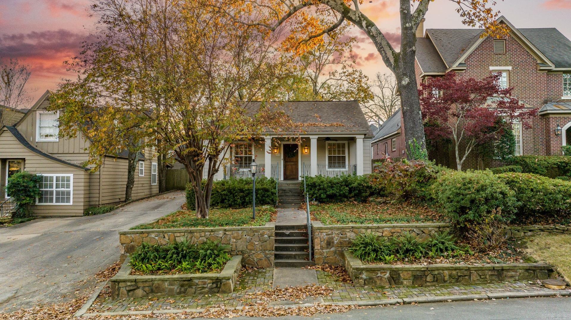 NEWTONS - Residential