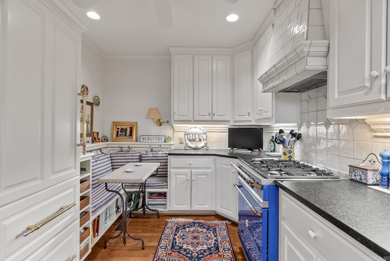 NEWTONS - Residential