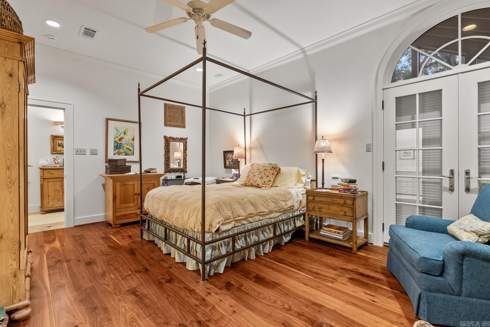 NEWTONS - Residential