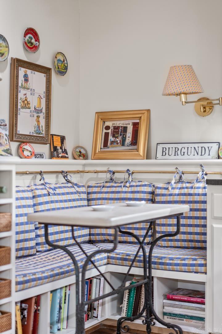 NEWTONS - Residential