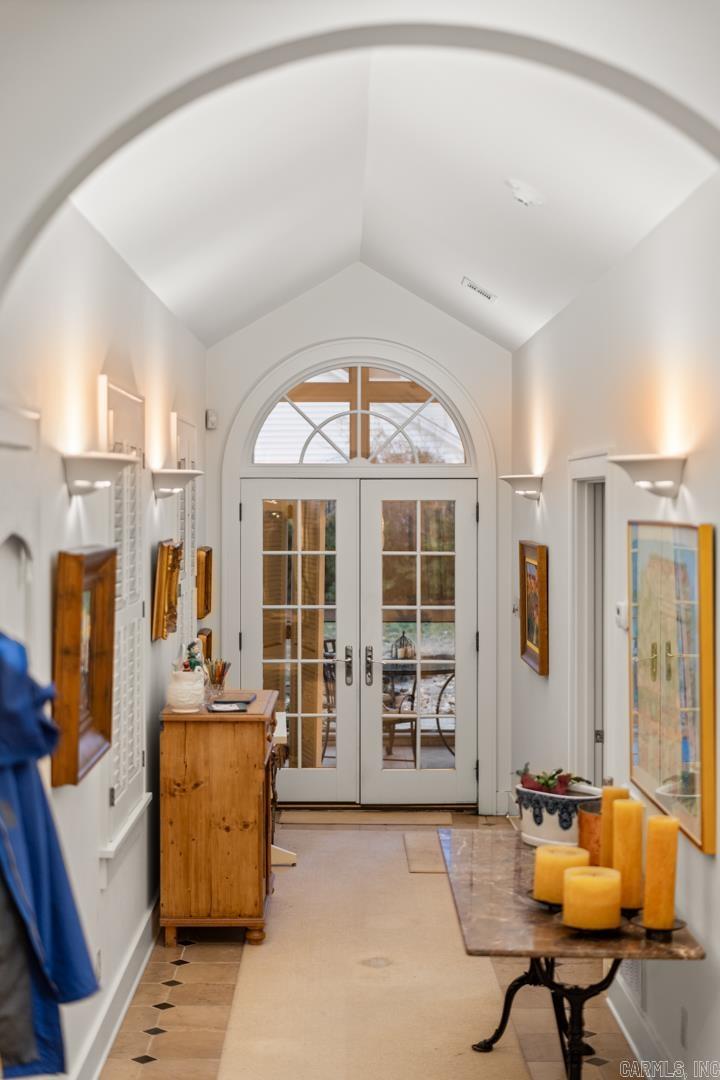 NEWTONS - Residential