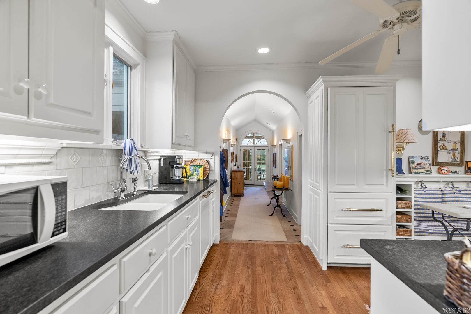 NEWTONS - Residential