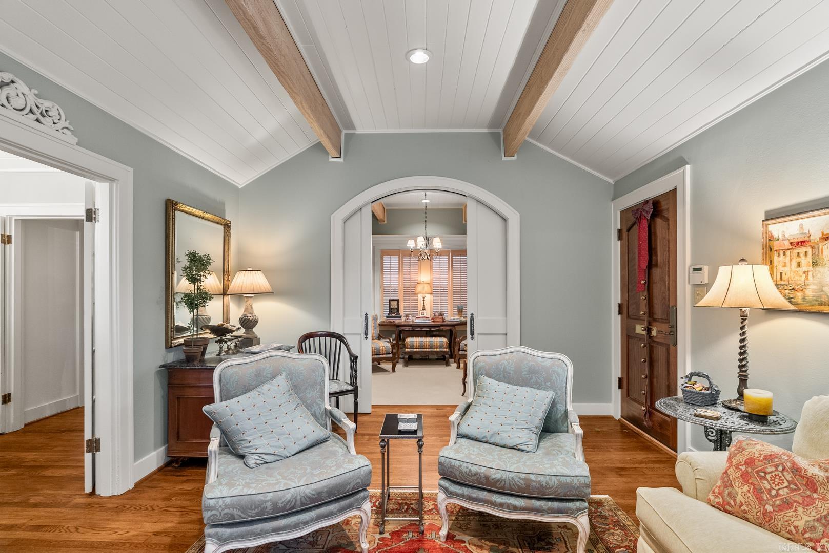 NEWTONS - Residential