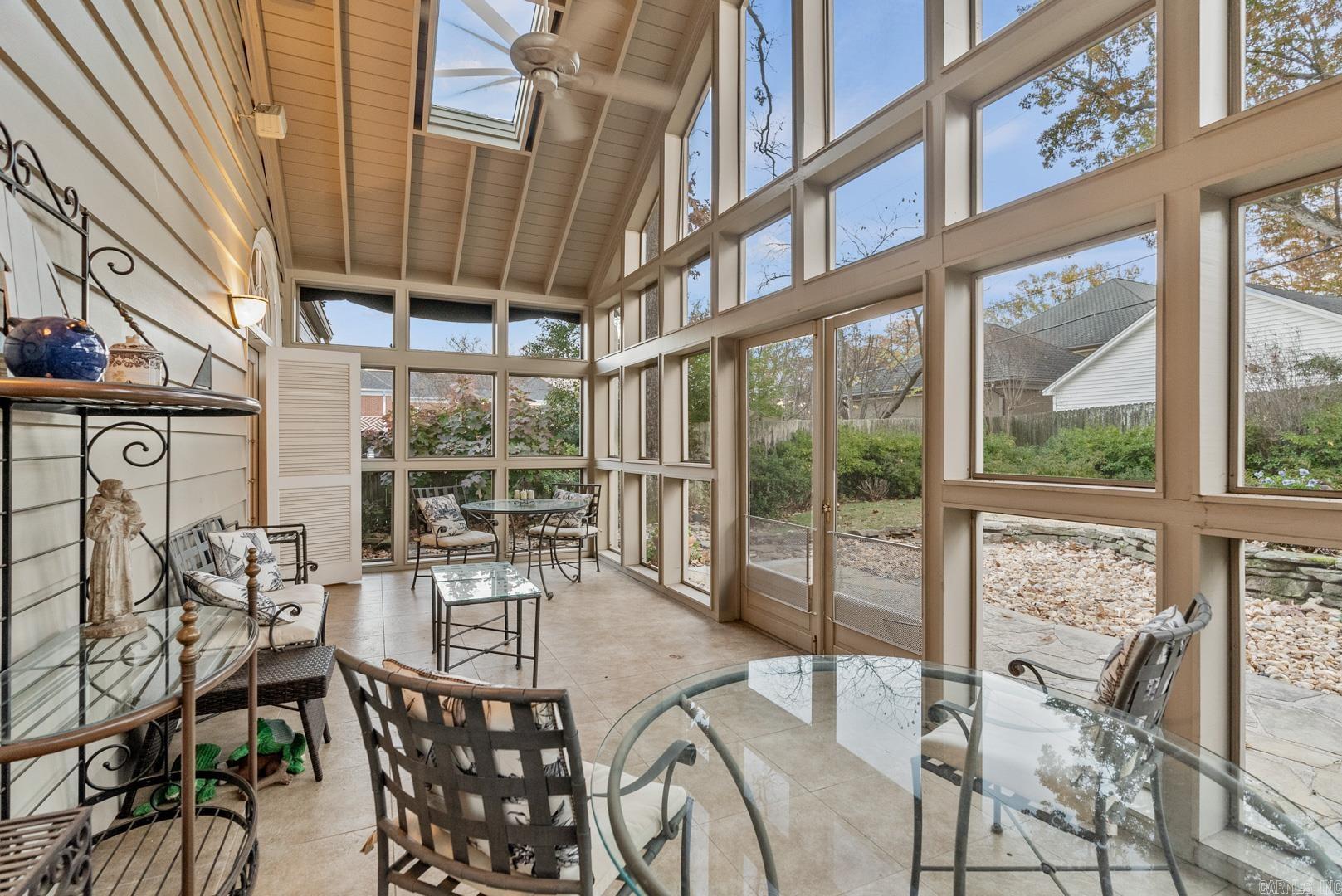 NEWTONS - Residential