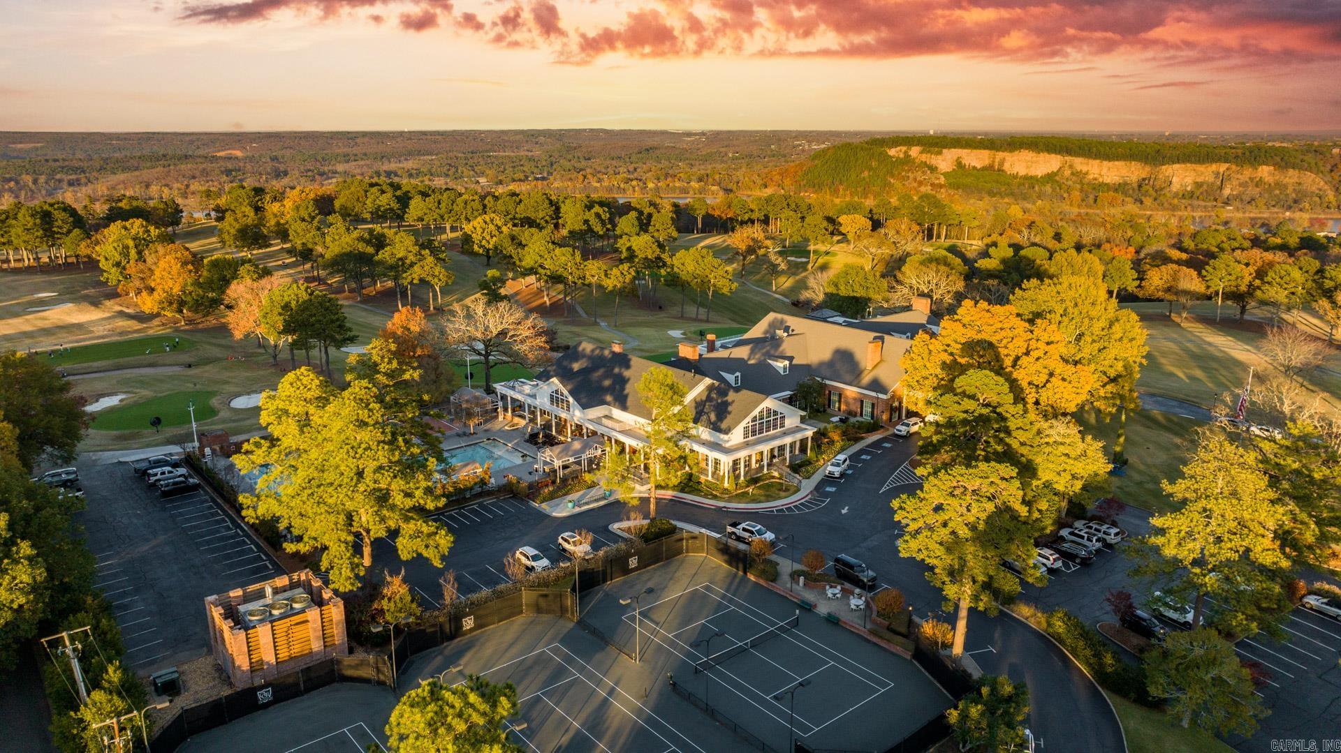 NEWTONS - Residential